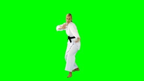Woman-doing-judo