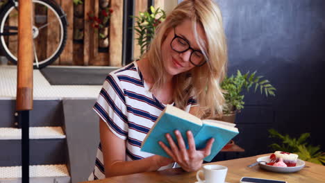 Hipster-woman-reading-a-book