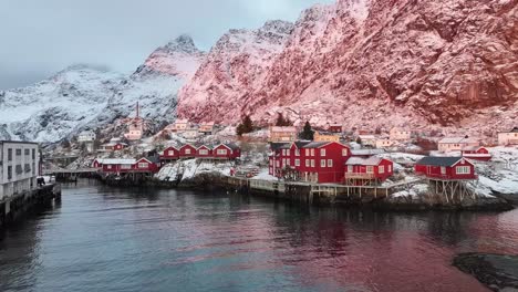 Vista-Aérea-Del-Hermoso-Paisaje-De-Las-Islas-Lofoten-Durante-El-Invierno