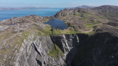 Dron-Aéreo-Dunlough-Fort-4k-Disparado-Por-La-Mañana---Co