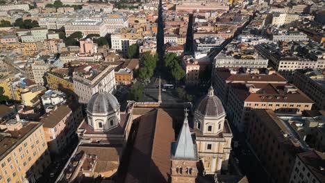 Aerial-Pullback-Reveals-Papal-Basilica-in-Historic-Centre-of-Rome,-Italy