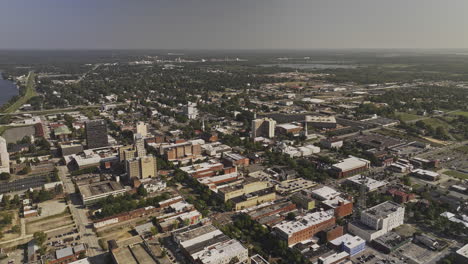 Luftaufnahme-Von-Augusta,-Georgia,-Mit-V43-Hochflug-Und-Blick-Auf-Die-Innenstadt,-Mit-Erfassung-Der-Historischen-Stadtansichten-Und-Der-Landschaft-Von-South-Carolina-über-Den-Savannah-River-Hinweg-–-Aufgenommen-Mit-Mavic-3-Pro-Cine-–-Oktober-2023