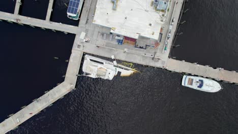 Aerial-drone-shot-looking-straight-down-at-a-sunken-boat-in-Florida