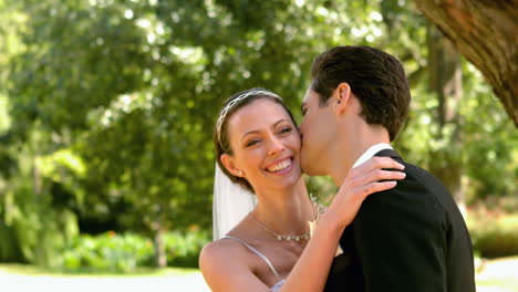 Happy-newlyweds-in-the-park