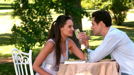 Couple-having-a-romantic-meal-together-outside