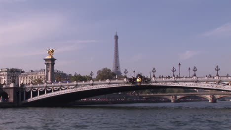 Eiffelturm-In-Paris