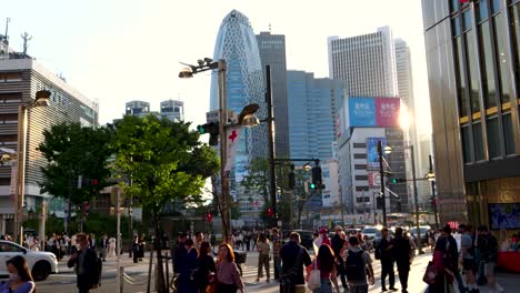 Busy-streets-of-Shinjuku-at-sunset-with-people-walking