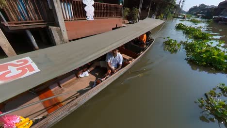 Otra-Vista-Del-Mercado-Flotante-De-Bangkok.