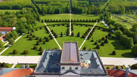 Luftaufnahme-Von-Schloss-Esterházy,-Fertód,-Ungarn