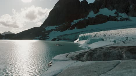 Emerald-Lagoon-At-Ojo-Del-Albino-Glacier-Hike-Trails-Near-Ushuaia,-Tierra-Del-Fuego,-Argentina