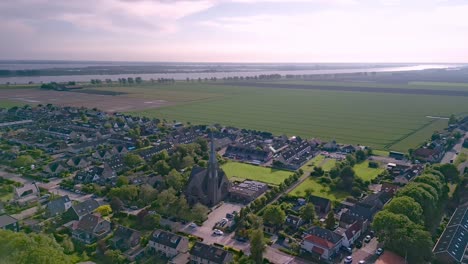 The-village-church-of-Zuid-Beijerland-in-the-Netherlands-founded-in-1933,-front-view