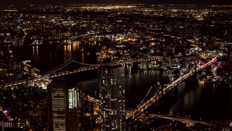 Ciudad-De-Nueva-York,-Timelapse-Del-Tráfico-En-Puentes-Tomados-Desde-Arriba-Por-La-Noche