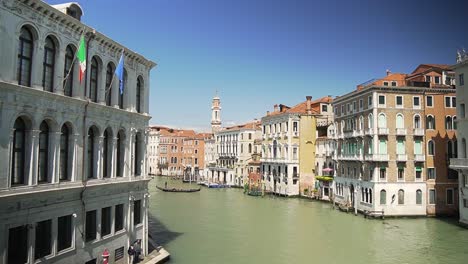 Malerische-Aussicht-Auf-Den-Kanal-In-Der-Stadt-Venedig