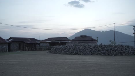 Paisaje-O-Casas-Y-Entorno-De-Personas-Que-Viven-En-Nagaland,-India.