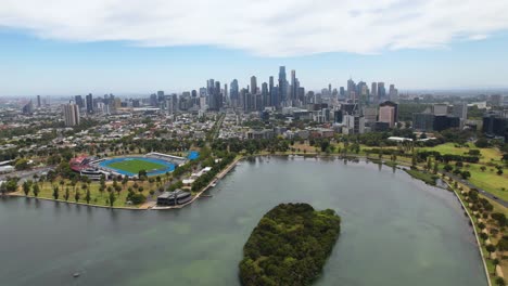 Video-De-Drones-De-4k-Volando-Hacia-La-Ciudad-De-Melbourne-En-Australia