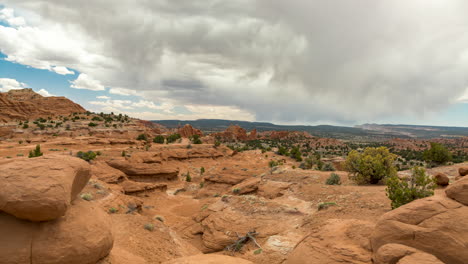 Malerische-Aussicht-Auf-Den-Kodachrome-Basin-State-Park-Bei-Bewölktem-Sonnenuntergang-In-Kane,-Utah