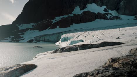 Ojo-Del-Albino-Glacier-In-Ushuaia,-Argentina---Wide-Shot