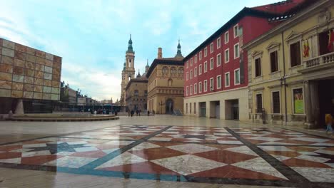 Salida-De-La-Iglesia-A-La-Plaza