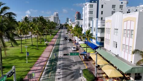 aerial-slow-push-in-to-south-beach,-miami-beach-florida