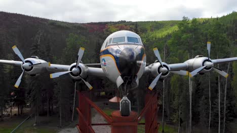 4K-Drone-Video-of-Everts-Air-Cargo-Plane-on-display-at-Chena-Hot-Springs-Resort-near-Fairbanks,-Alaska-in-Summer