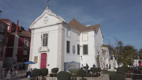 Aufnahme-Der-Kirche-Santa-Luzia-In-Lissabon,-Portugal