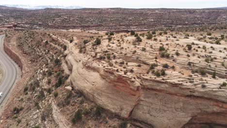 Desierto-De-Arizona-Y-Autopista-De-La-Ruta-Estatal.