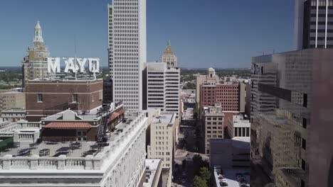 Video-Aéreo-Drone-Del-Hotel-Mayo-En-Tulsa-Ok