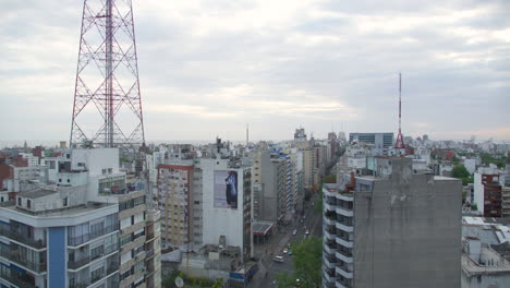 Lapso-De-Tiempo-De-Día-A-Noche-De-Montevideo-Uruguay-Con-Rayos-De-Dios