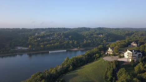 Casa-Ejecutiva-En-El-Lago-En-Beaver-Lake-Rogers,-Ar