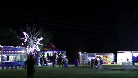 Toma-Panorámica-Del-Carnaval-De-Un-Pequeño-Pueblo.