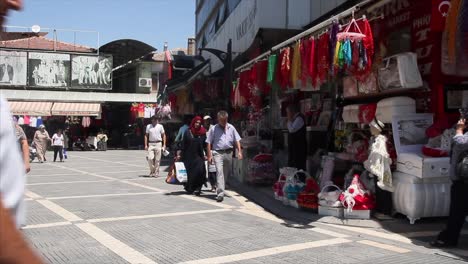 Malatya---Pavo---7-De-Julio-De-2017:-Tienda-De-Regalos,-Puesto-De-Bazar-En-La-Ciudad-De-Malatya