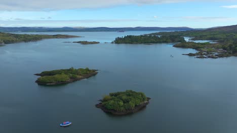 Ireland-Epic-locations-drone-Glengariff-Bantry-Bay,flying-over-little-islands-to-Garnish-Island