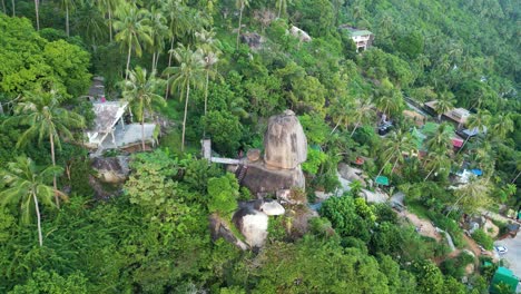 Video-Von-Overlap-Stone-Auf-Der-Insel-Koh-Samui,-Thailand