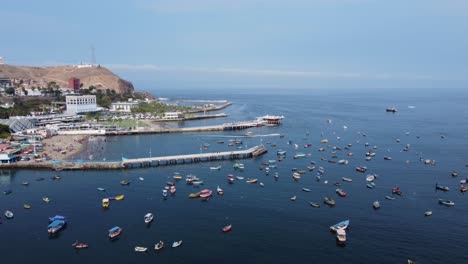 Boats-docked-at-a-Fisherman's-wharf-near-a-pier