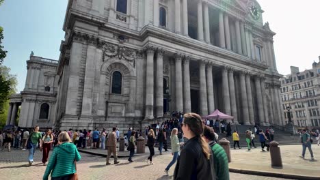 Visitors-Waiting-In-Queue-At-The-Entrance-Of-St