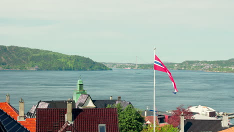 Beautiful-view-of-the-fjord-in-Bergen,-seen-from-Sandviken