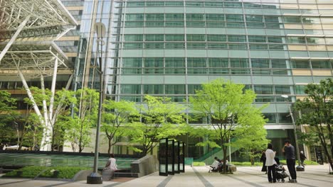 Tilt-reveal-of-Roppongi-Offices-on-Sunny-day-in-Tokyo-Midtown