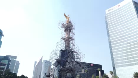 The-Angel-of-Independence-in-repair-state-at-Mexico-City,-tilt-up