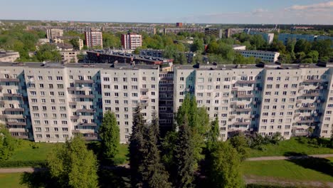 Apartment-block-Eastern-Europe-ghetto-cityscape-drone-forward-aerial