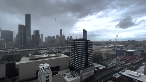 Blick-über-Den-Fluss-In-Richtung-Brisbane-City