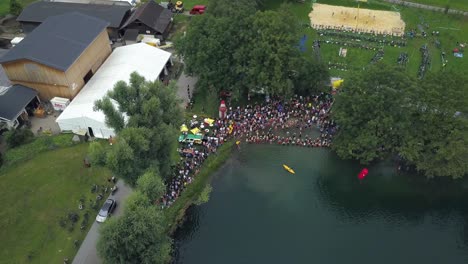 Un-Triatlón-En-Dornbirn,-Austria,-Filmado-Con-Un-Dron.