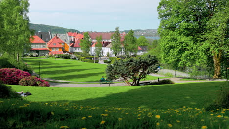 View-of-the-beautiful-park-Meyermarken-located-in-Sandviken-in-Bergen,-Norway