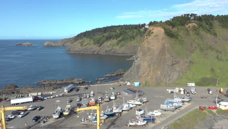 Port-Orford,-Oregon,-is-one-of-only-two-"dolly-docks"-in-the-U