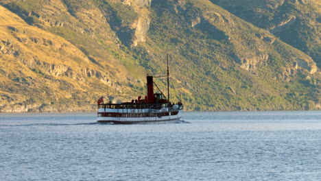 The-historic,-preserved-TSS-Earnslaw-is-a-steamer-based-in-Lake-Wakatipu,-New-Zealand