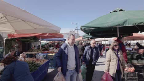 Shoppers-At-The-Local-Farmers-Market-In-Tripoli,-Arcadia,-Central-Peloponnese,-Greece