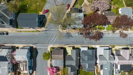 Ciudad-Americana-En-Primavera