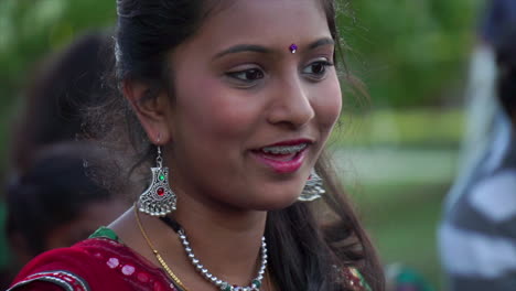 Teenaged-Hindu-girl-at-Ganesh-Festival