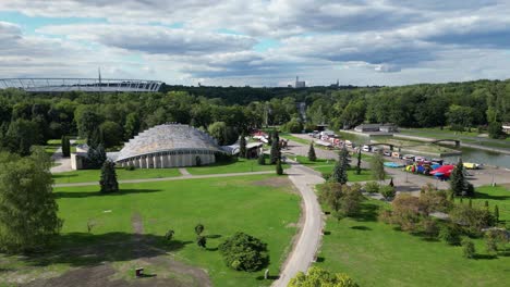 Hat-shape-building-in-park-during-a-beautiful-summer-day-under-the-blue-sky