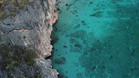 Amazing-route-between-the-rocks-and-the-sea-on-the-shores-of-the-Caribbean-SUB-2