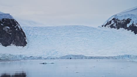 Antarctica-Ocean-Winter-Seascape-with-Snow-Covered-Icy-Scenery-and-Cold-Weather-Winter-Scene,-Antarctica-Peninsula-Scene-with-Sea